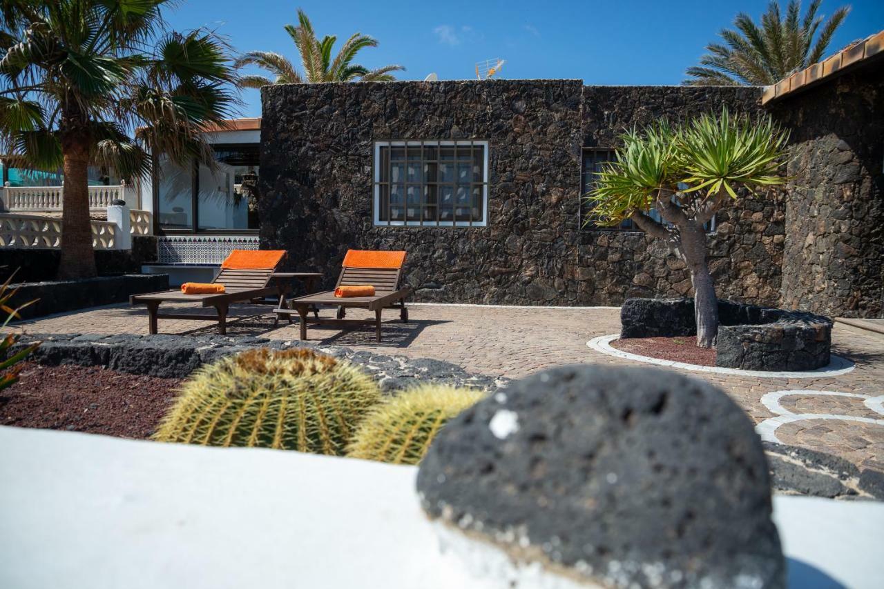 La Golondrina - Beach Froont Corralejo Exterior foto